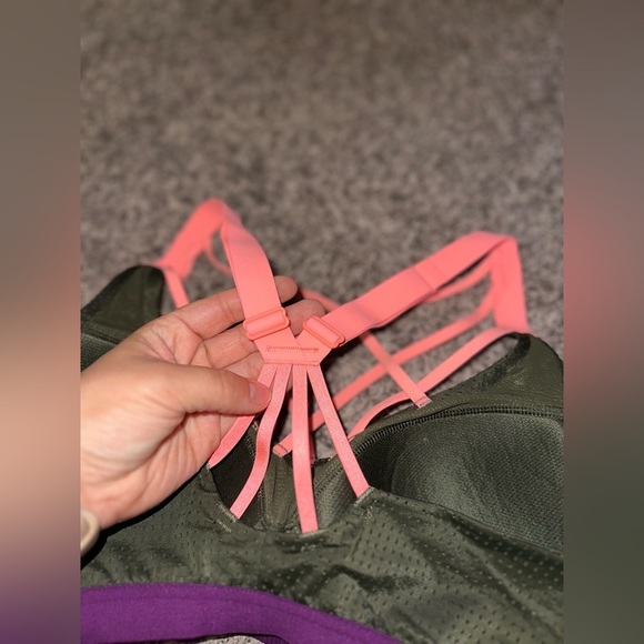 VICTORIA'S SECRET SPORT Racerback Sports Bra Size 32D - Picture 7 of 9